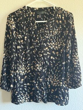 White House Black Market Black Floral Pintuck Button Blouse